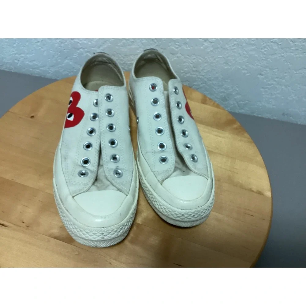 Comme des Garçons PLAY x Converse Chuck Taylor All Star Low Cream Heart Shoes 7 - Picture 7 of 15